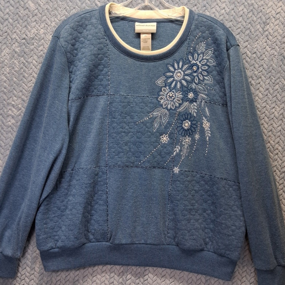 Alfred Dunner Petite PXL Blue Quilted Floral Embroidered Sweatshirt Pullover